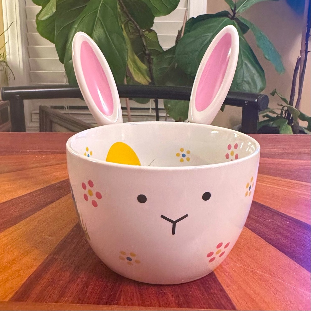 Temp-tations Easter Egghunt Bowl with Spreaders 10oz